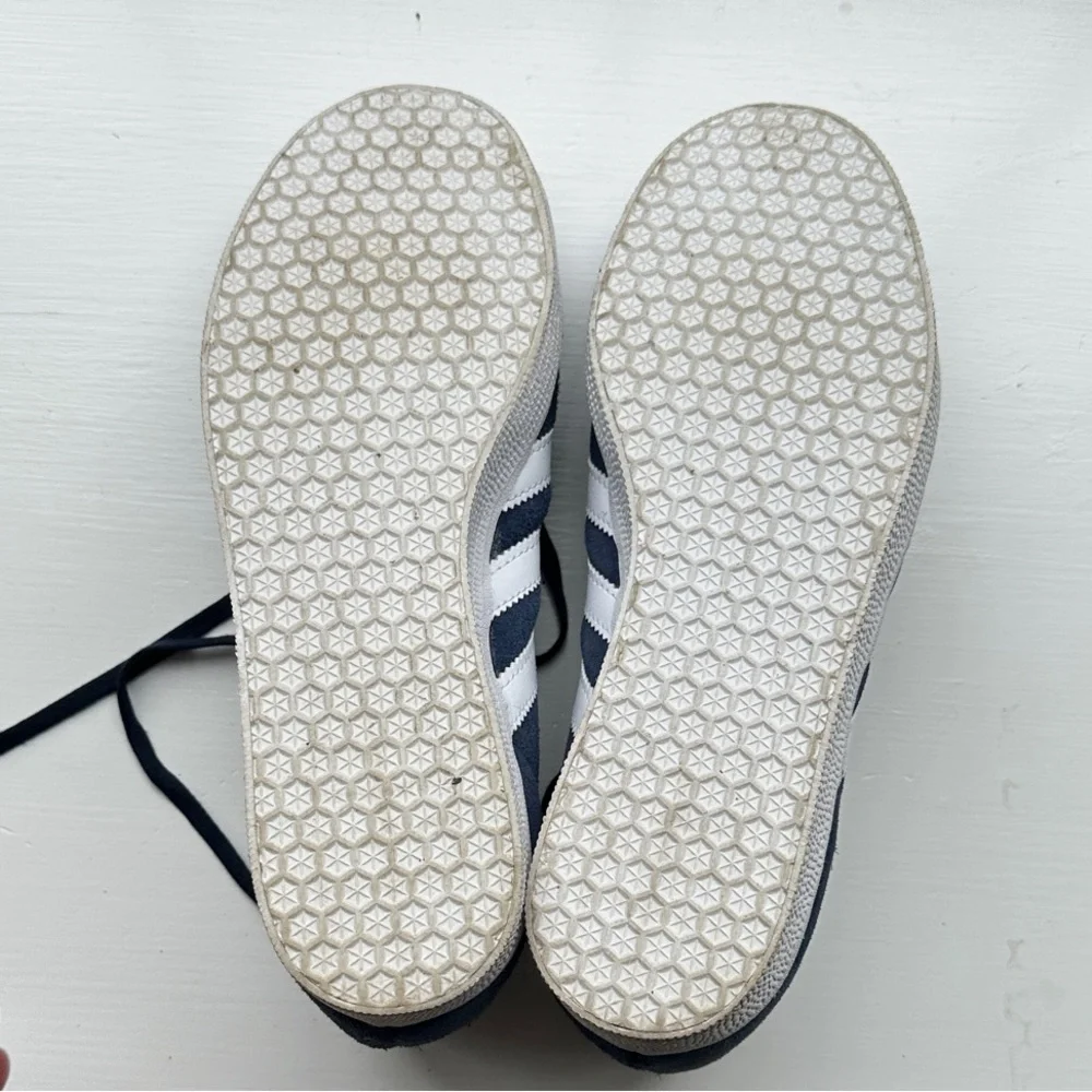 Adidas GAZELLE Women’s Dark Blue and White Sneakers Navy - Picture 5 of 5